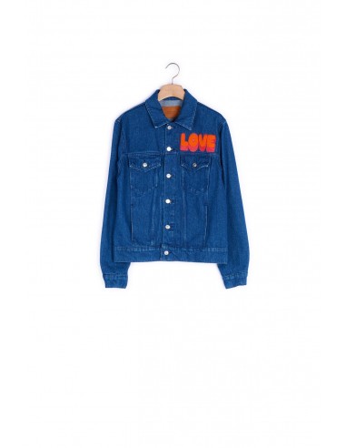 Blouson en jean avec patch Comment ça marche